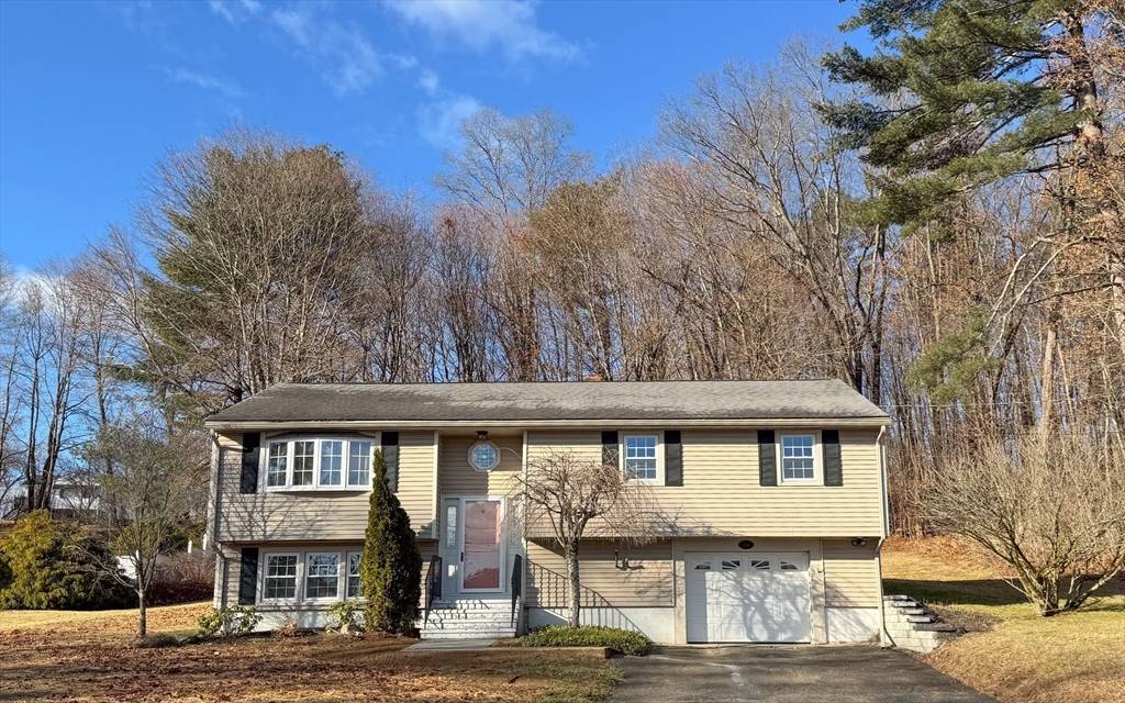 East Brookfield, MA 01515,134 Maple St