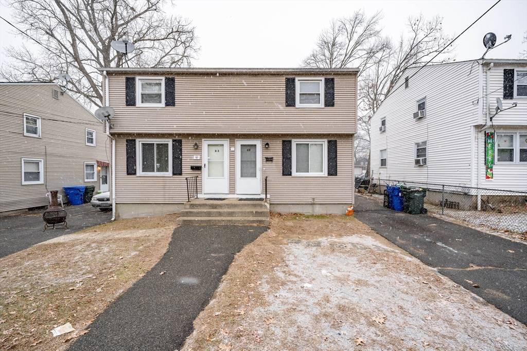 Springfield, MA 01109,63-65 E Bay Path Ter