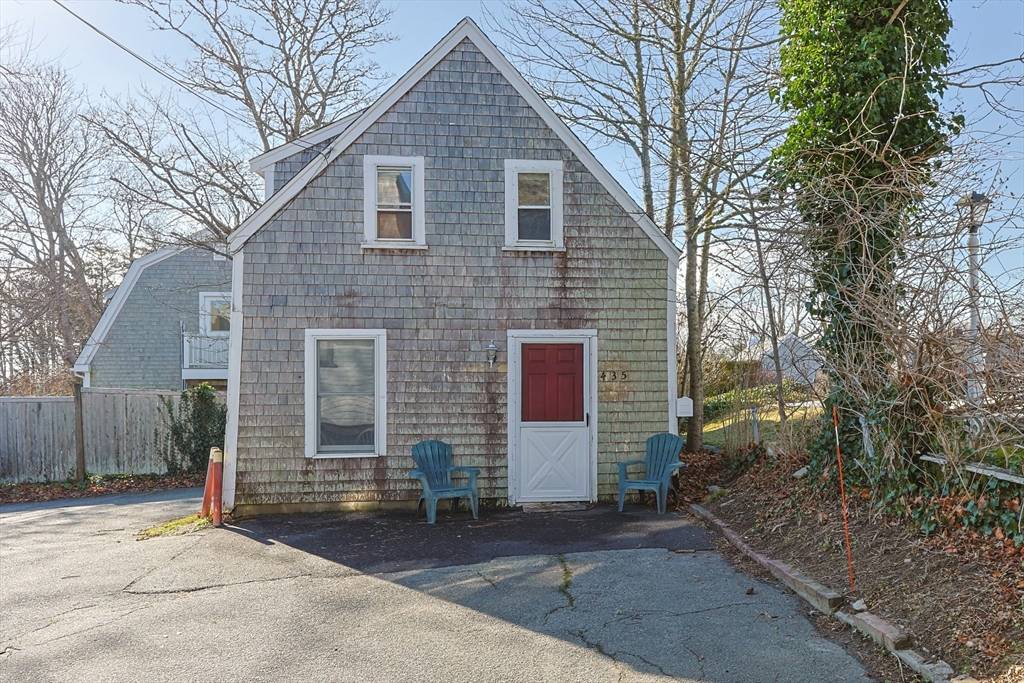 Chatham, MA 02633,435 Main St #435