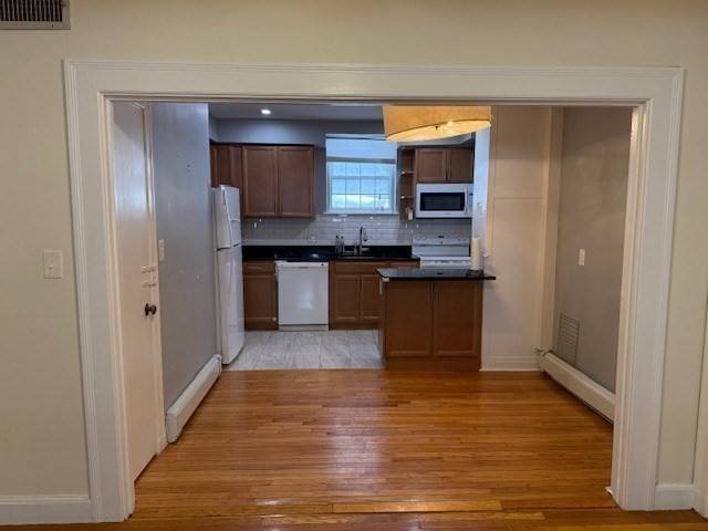 Brookline, MA 02446,159 Saint Paul Street #1