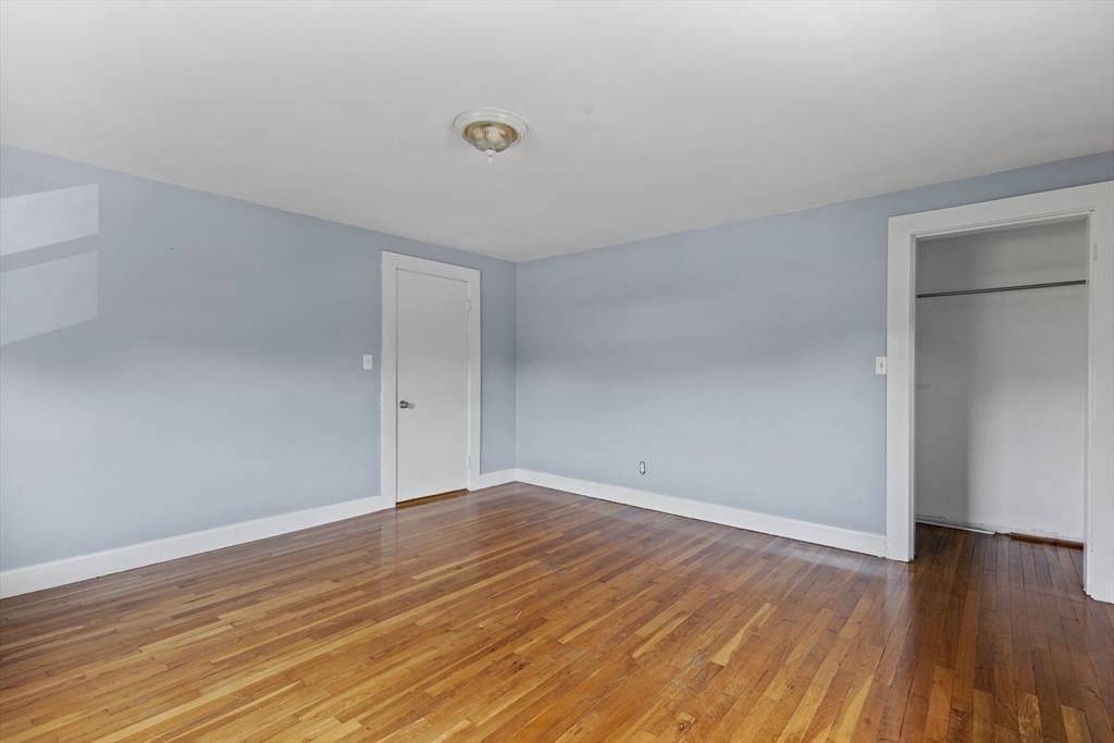 Braintree, MA 02184,869 Granite St #2