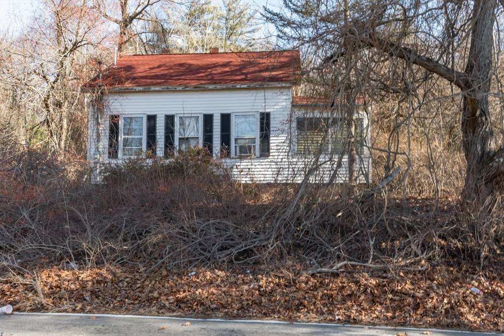 Merrimac, MA 01860,36 Heath Road