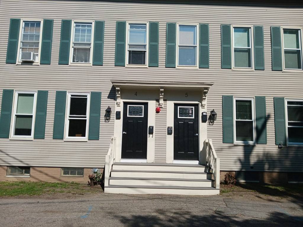 Plymouth, MA 02360,4 Sawyer Pl #3