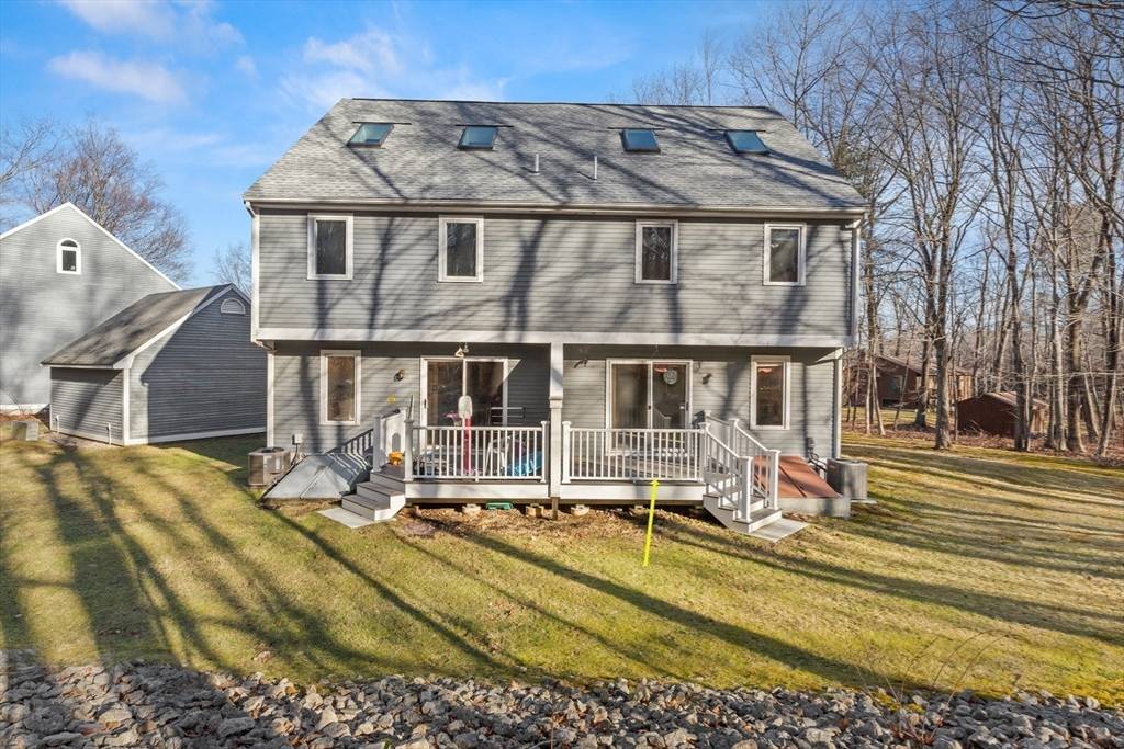 Haverhill, MA 01832,2 Country Hollow Ln #2