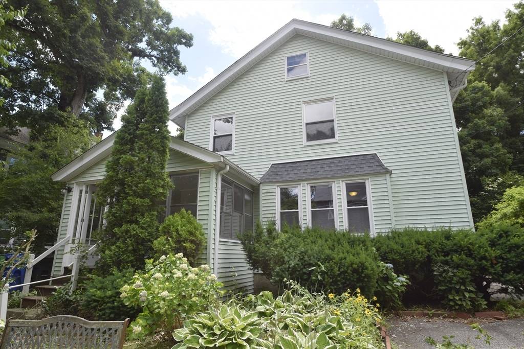 Newton, MA 02461,20 Oak Terrace