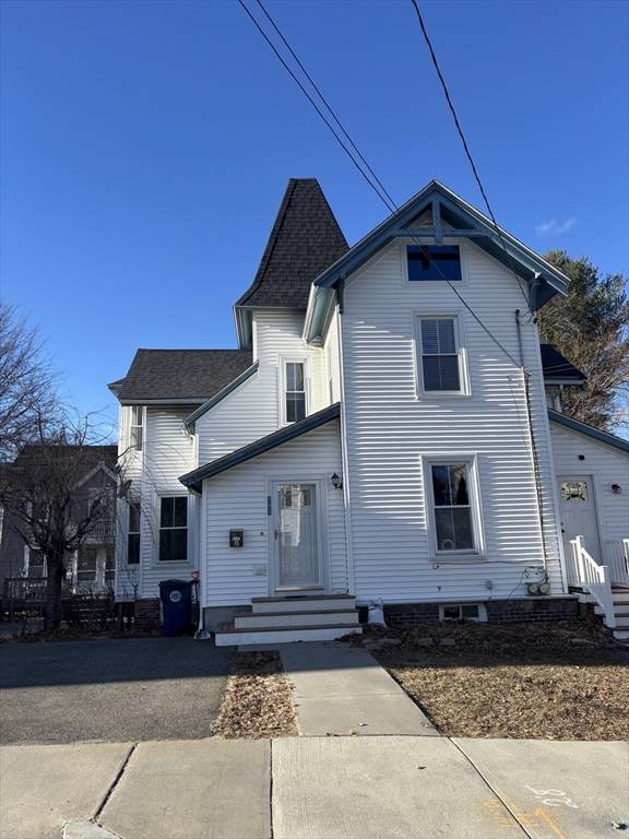 Newton, MA 02460,341 Linwood Ave #2