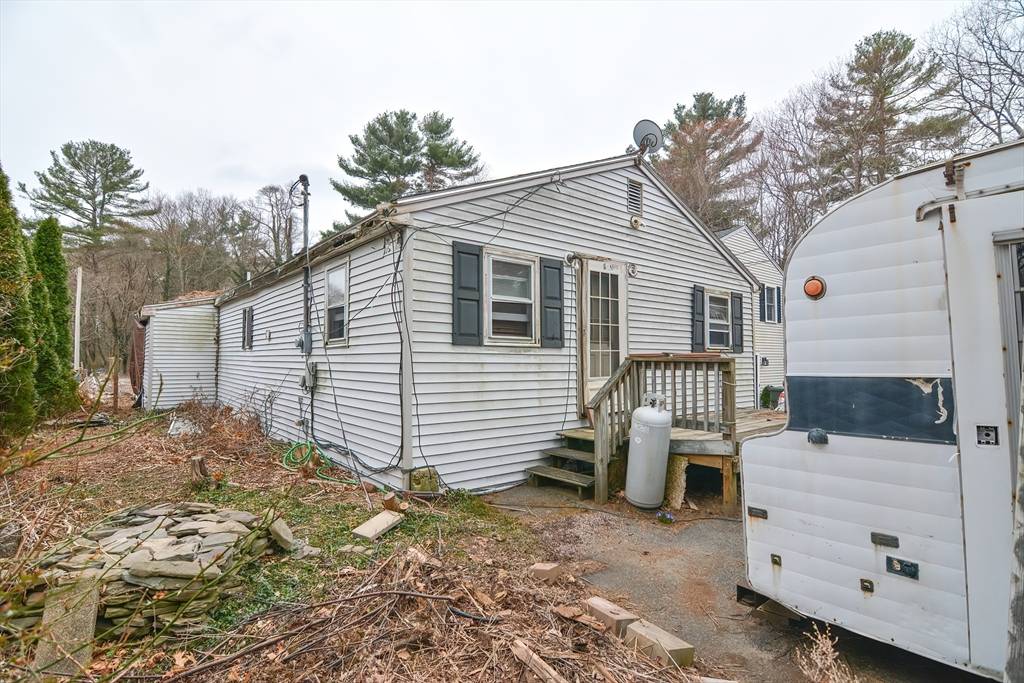 Norton, MA 02766,12 Sylvan Rd