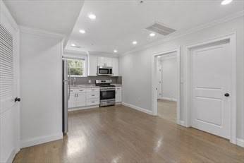 Somerville, MA 02143,33 Merriam #1