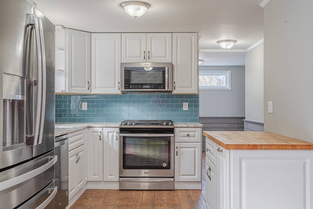 Berkley, MA 02779,13 Padelford St