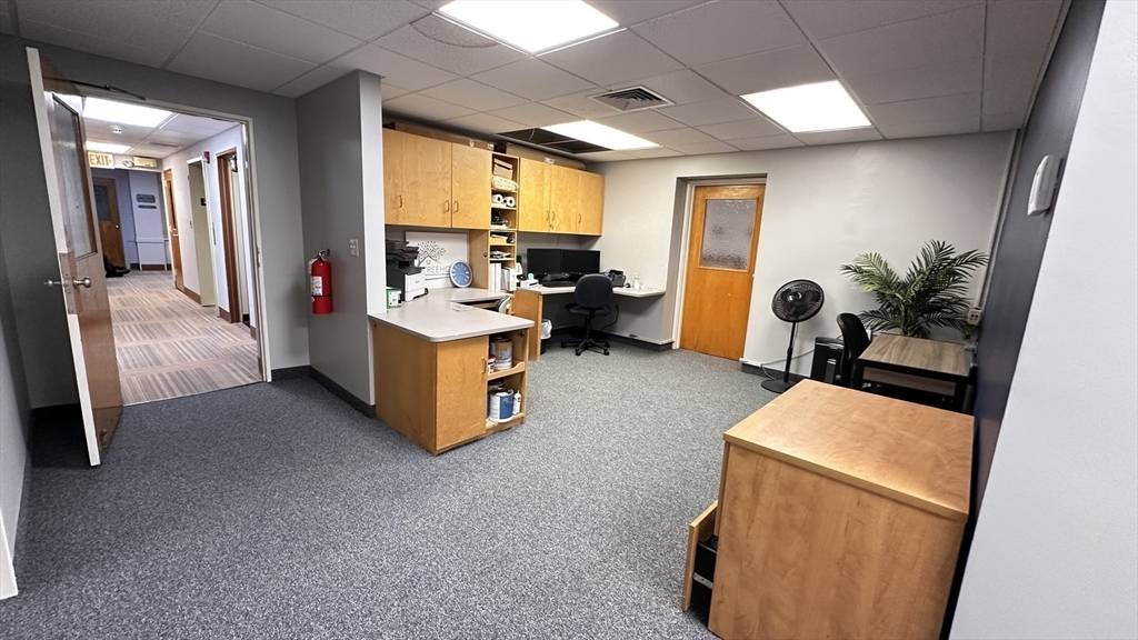 Northampton, MA 01060,264 Elm St