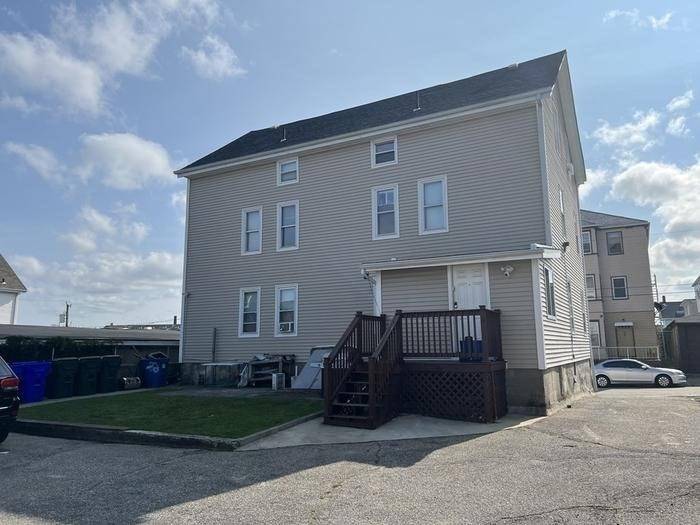 Fall River, MA 02721,189 5th St