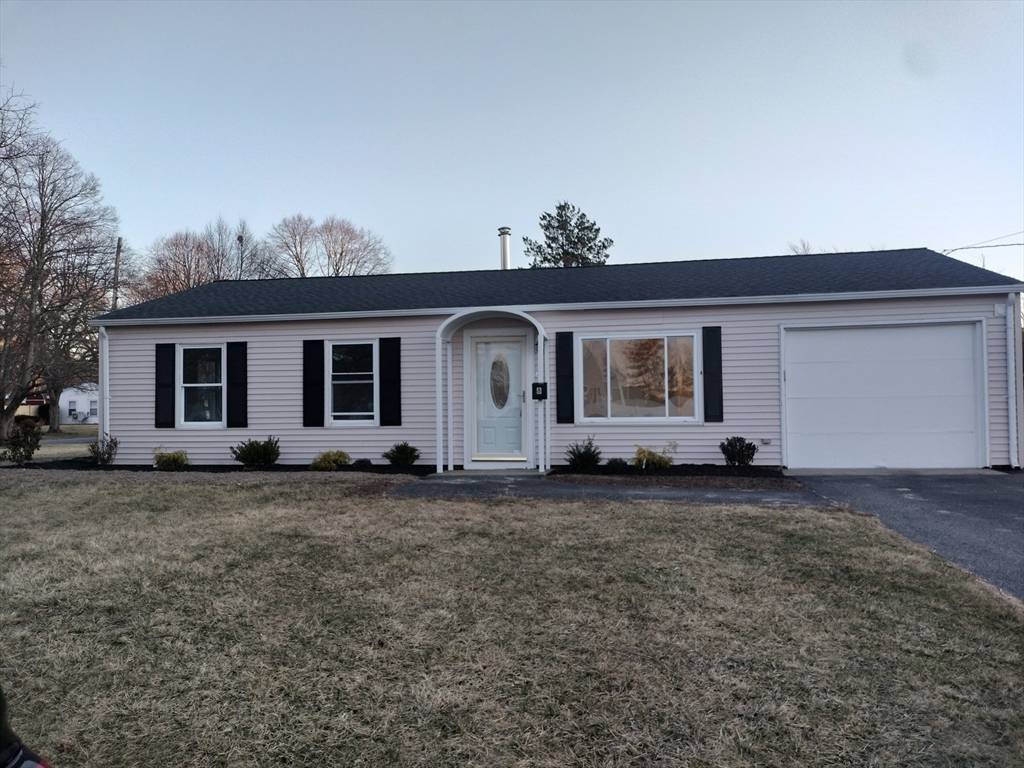 Whitman, MA 02382,8 Viking Dr