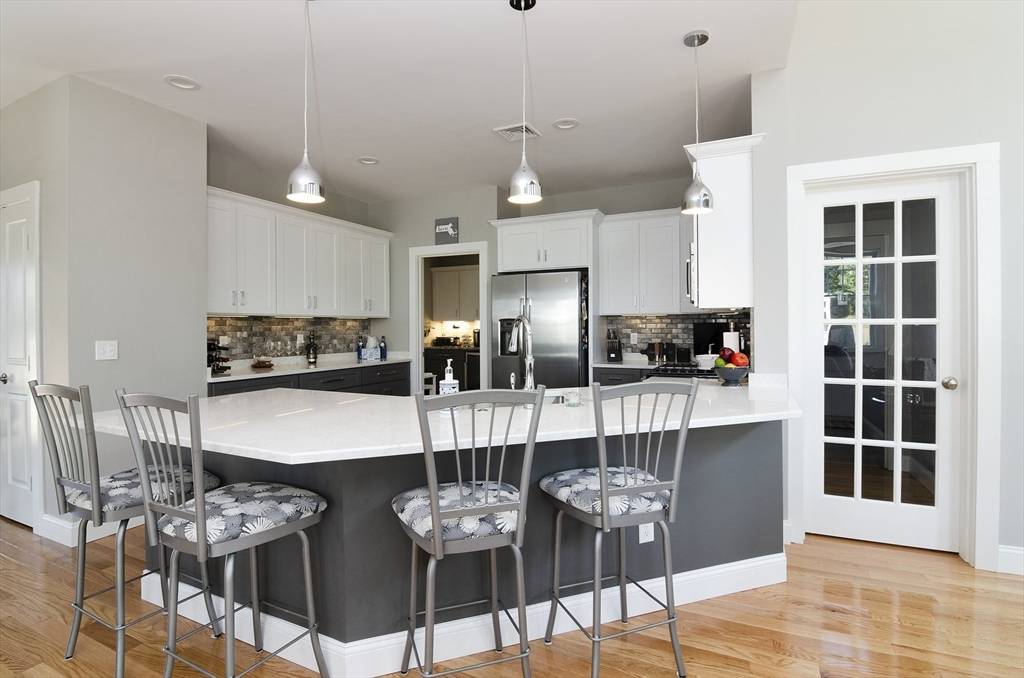 Wareham, MA 02558,2 Beacon Street #77