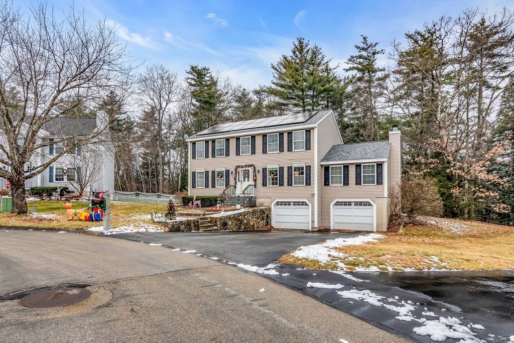 Merrimack, NH 03054,19 Scotchpine Ln