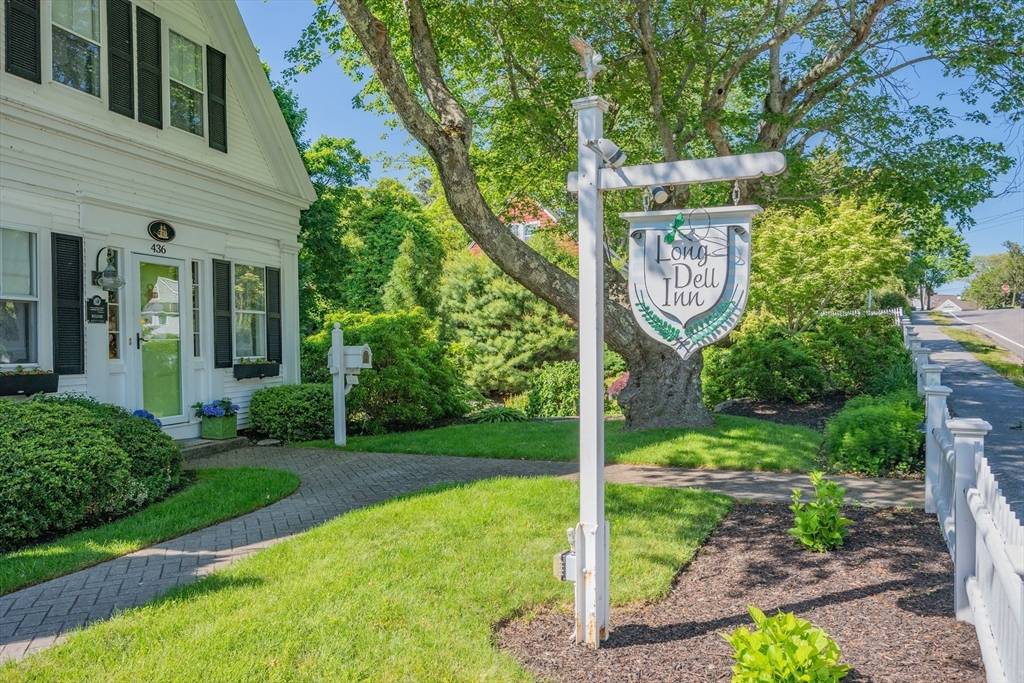 Barnstable, MA 02632,436 S Main St