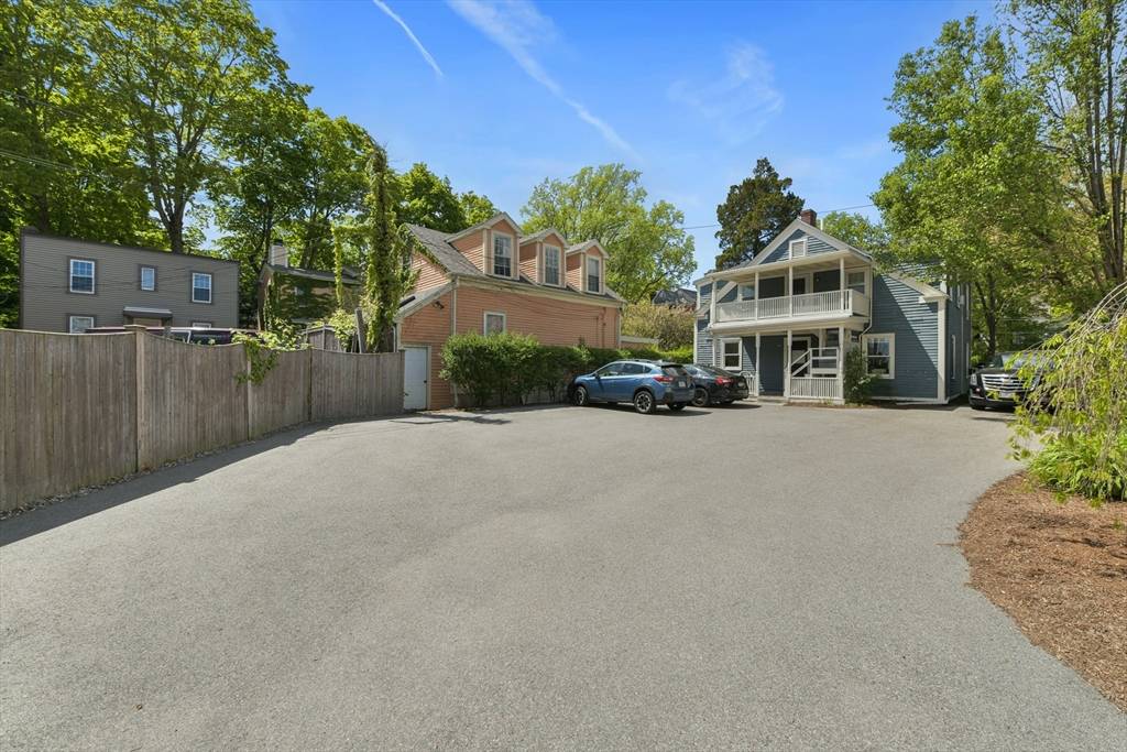 Dedham, MA 02026,12 School St