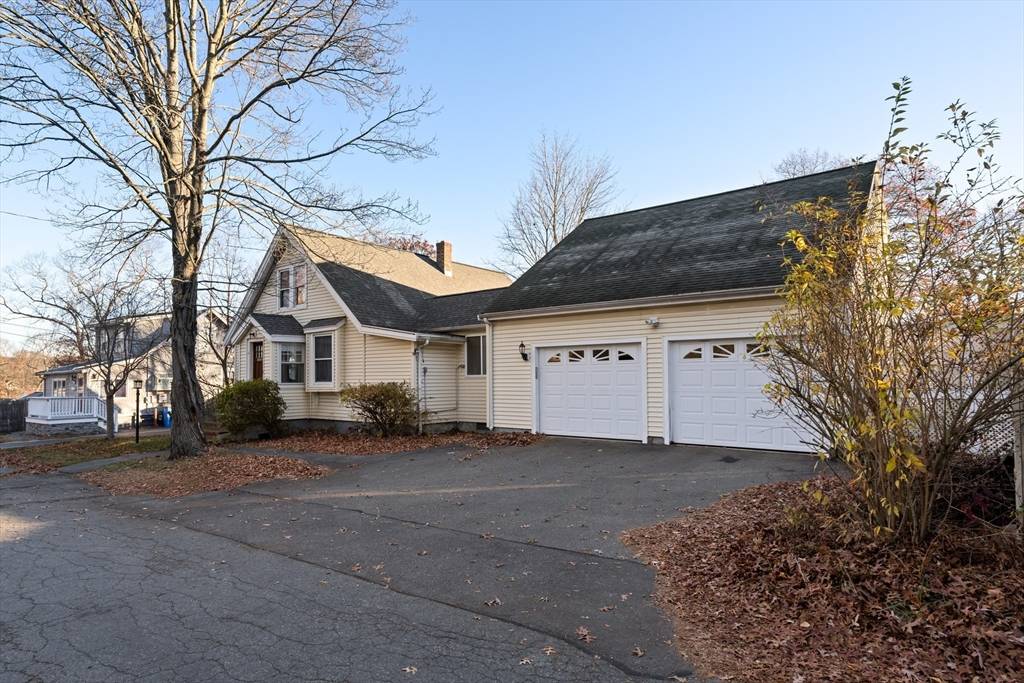 Randolph, MA 02368,27 Corey St