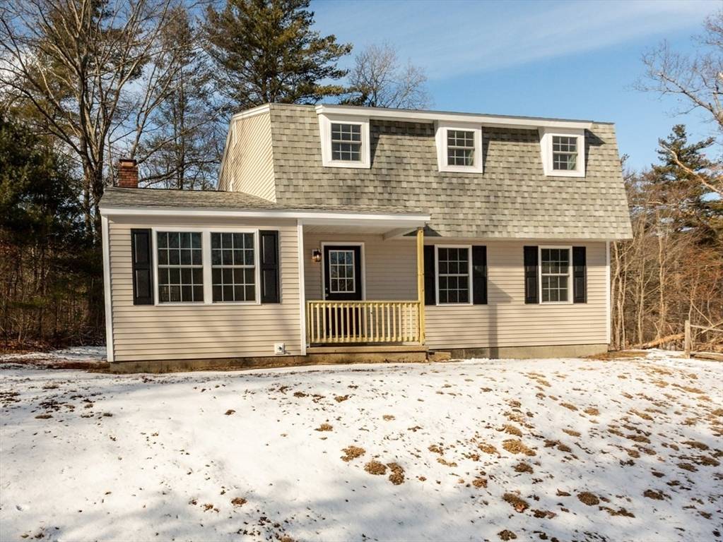 Warren, MA 01083,886 Brimfield Rd