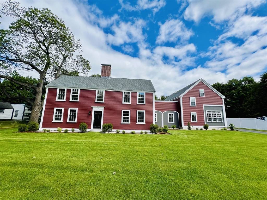 Littleton, MA 01460,12 Robinson Road #1