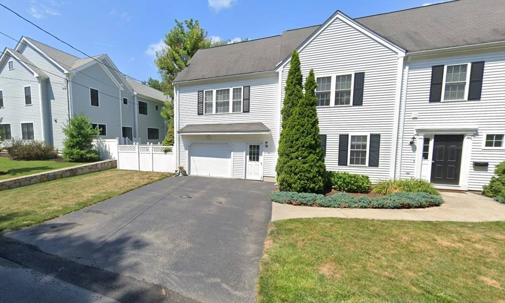 Needham, MA 02492,127 Maple St #127