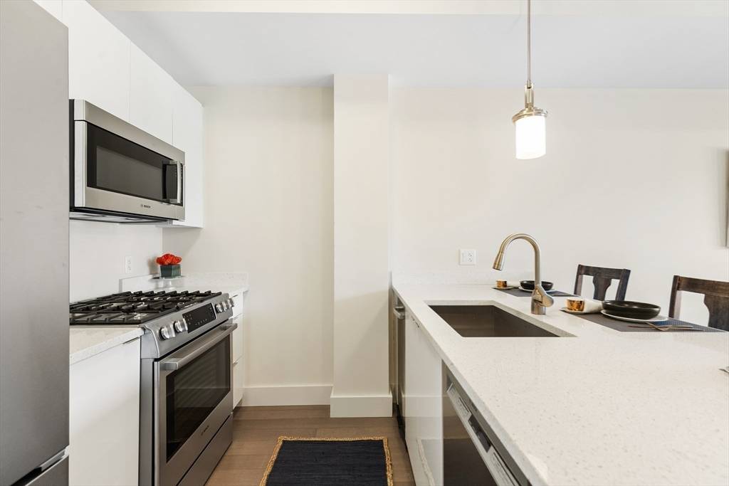 121 Portland St #808 Boston, MA 02114