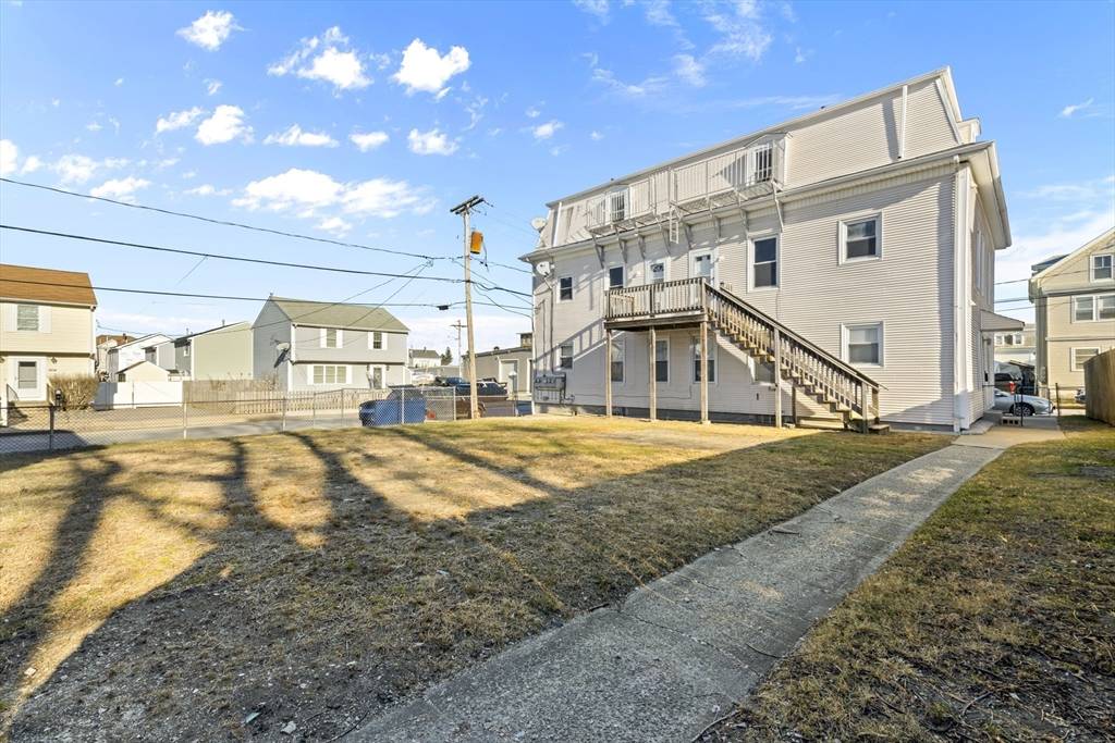 Fall River, MA 02724,177 Tripp St