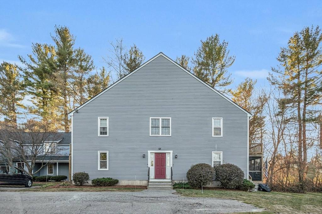 Dracut, MA 01826,65 Lantern Lane #8