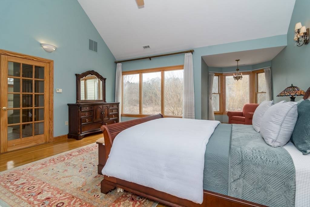 65 Riverview Circle Wayland, MA 01778