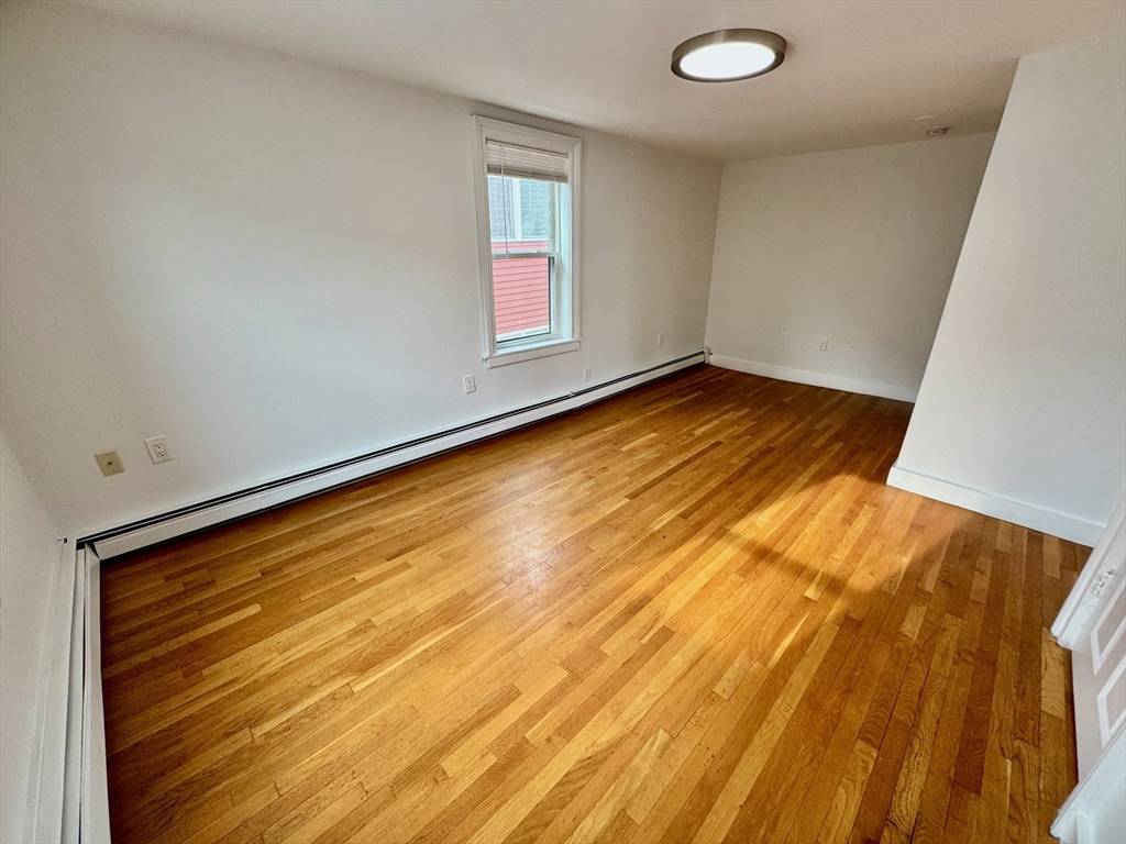 Boston, MA 02127,137 K St. #3