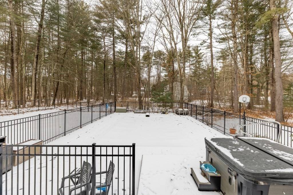 Groveland, MA 01834,157 King Street