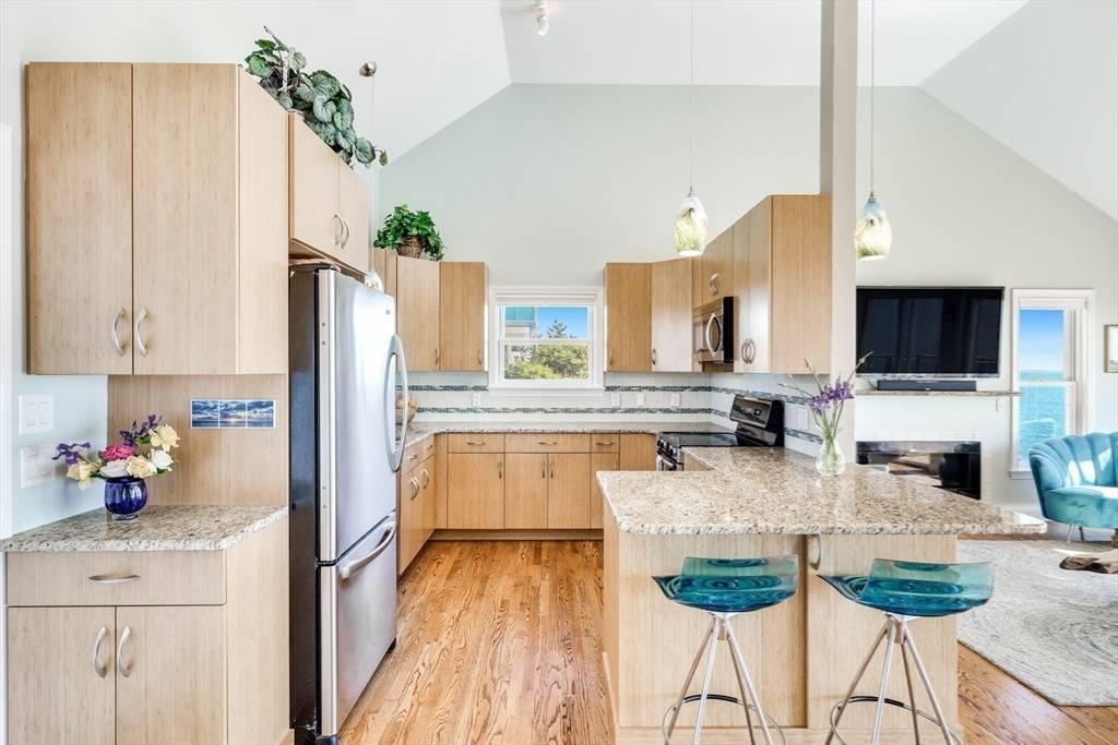 114 4th Street Wellfleet, MA 02667