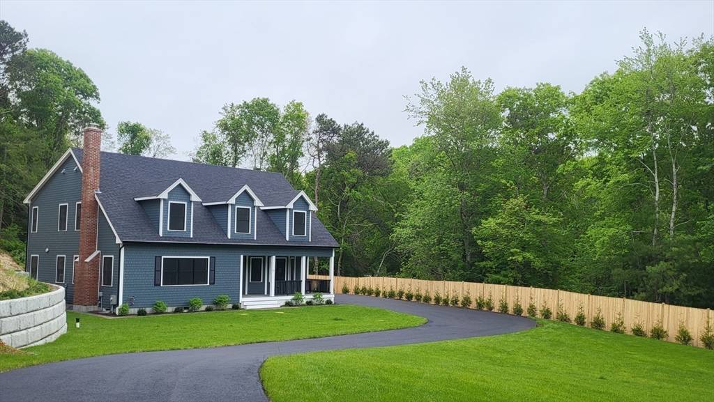 Plymouth, MA 02360,4 Crescent St