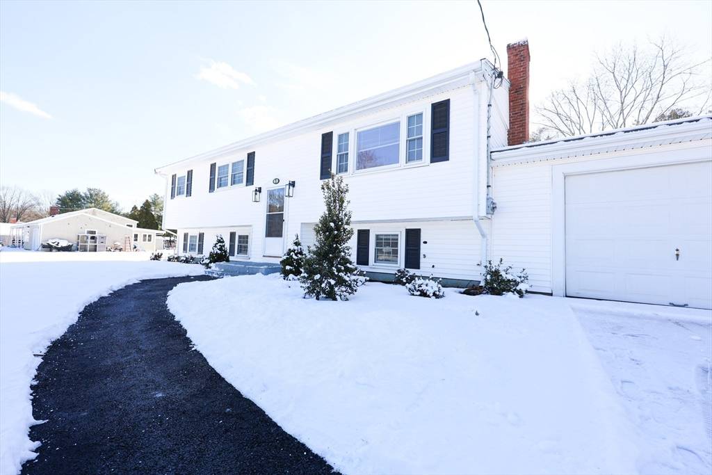 Hanover, MA 02339,43 Sequoya Lane