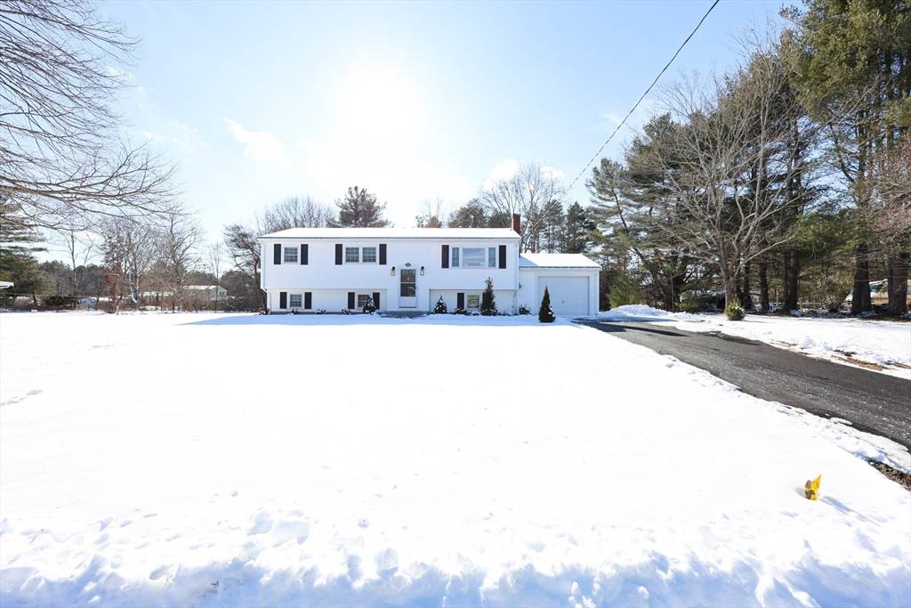 Hanover, MA 02339,43 Sequoya Lane