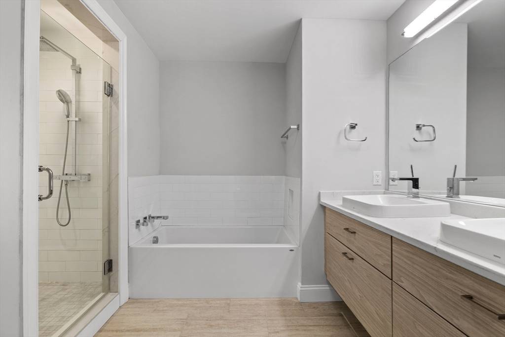 771 Harrison Ave #9G Boston, MA 02118