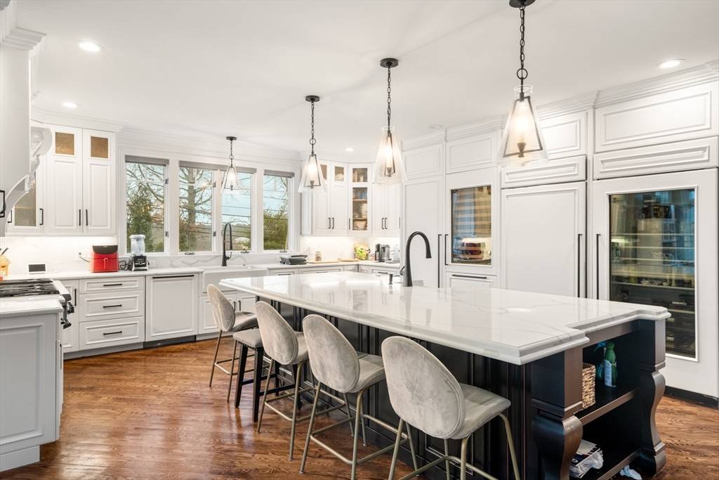 7 Schoolmaster Ln Dedham, MA 02026