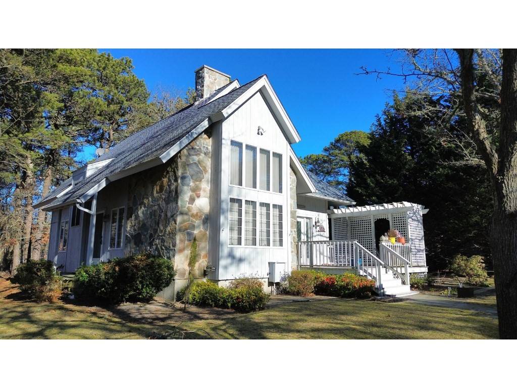 Brewster, MA 02631,42 Pine View Drive