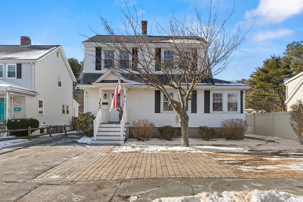 Lynnfield, MA 01940,816 Lynnfield St