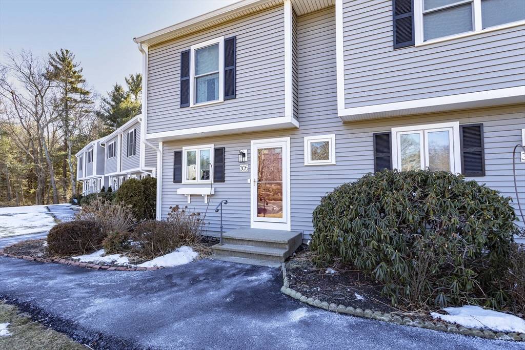 Rockland, MA 02370,305 Standpipe Dr #305