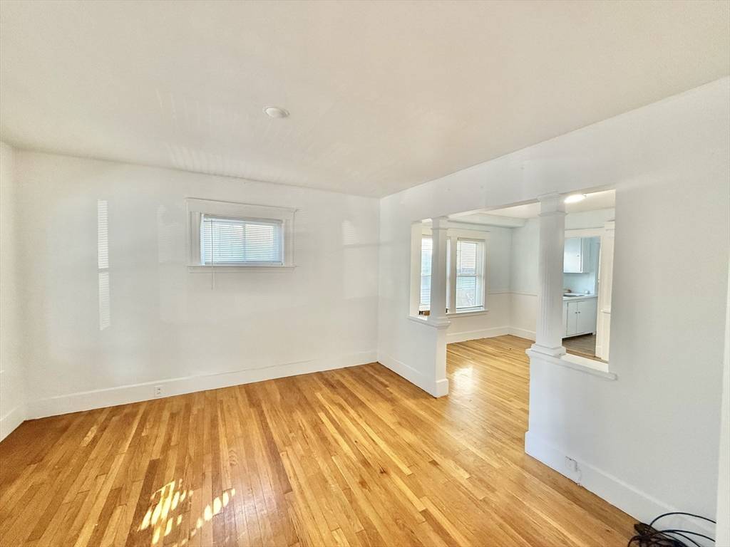 Malden, MA 02148,135-137 Mills St #1