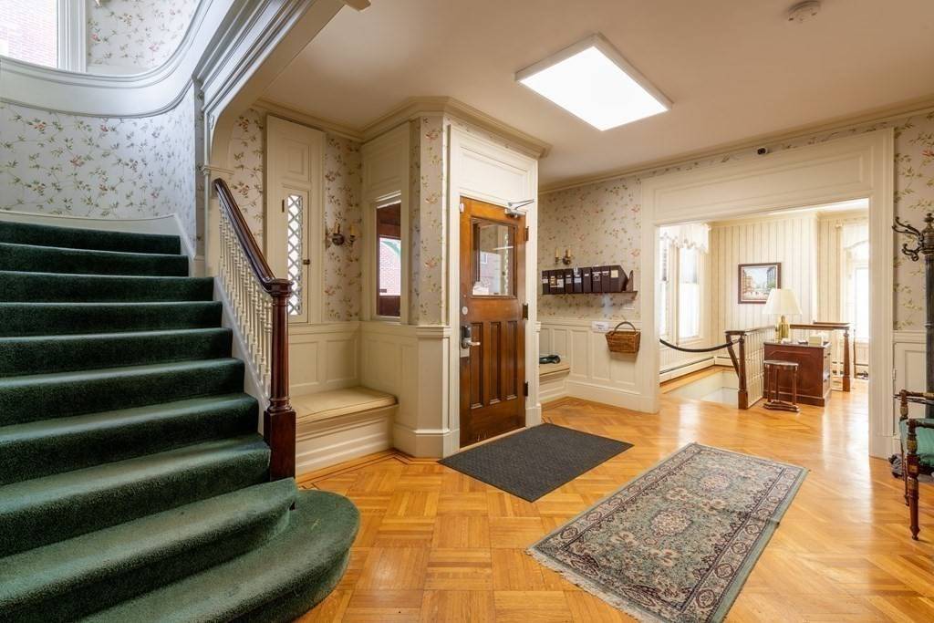 Worcester, MA 01609,34 Cedar St #001