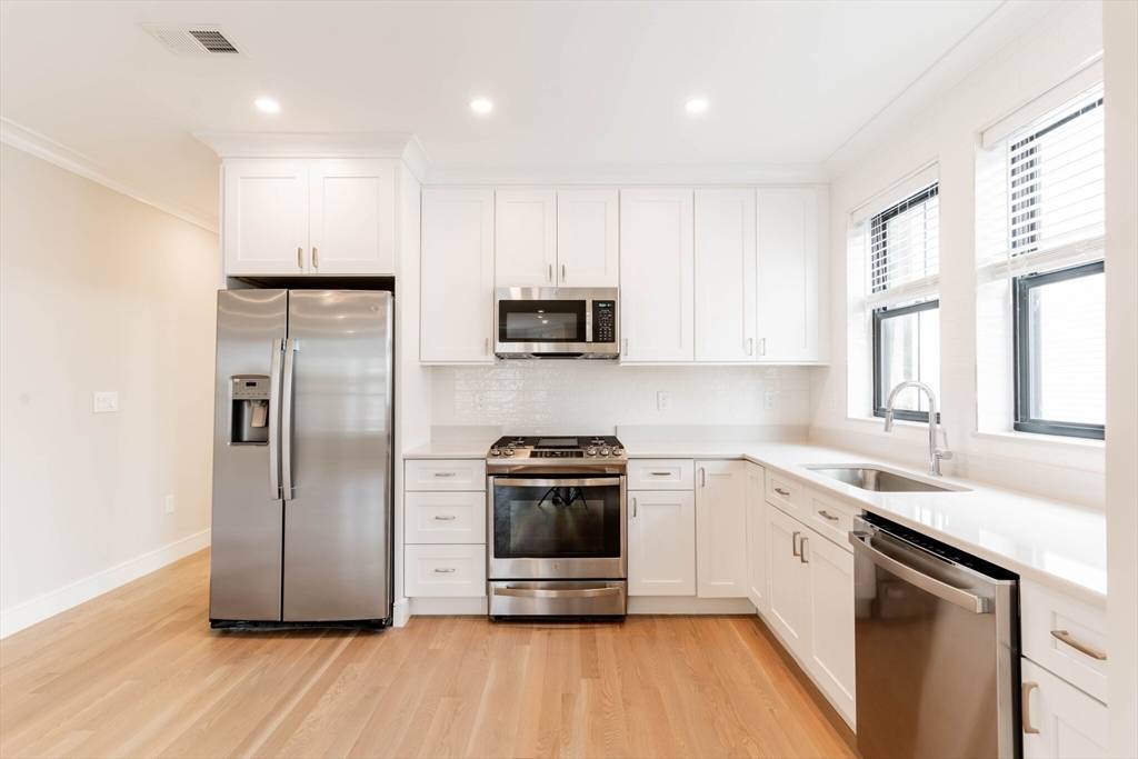Boston, MA 02130,285 Lamartine St. #1