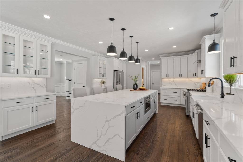 111 Farmers Row Groton, MA 01450