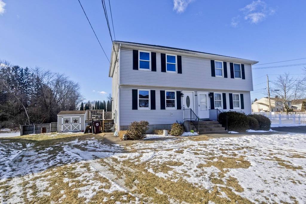 Westfield, MA 01085,15 Sunflower Ln #B