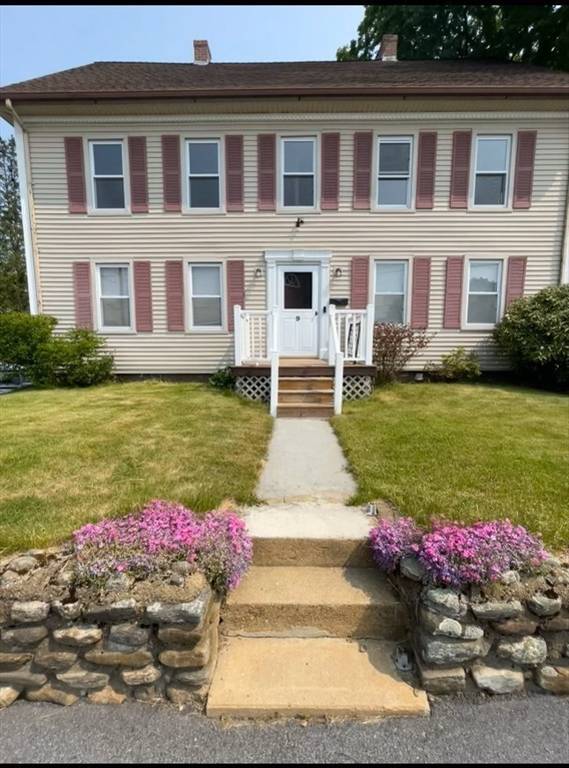 North Brookfield, MA 01535,9 N Common St #4