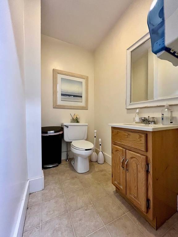 Hingham, MA 02043,28 South Street #4