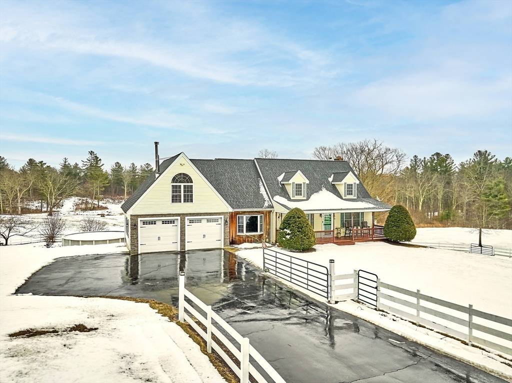 Oakham, MA 01068,206 E. Hill Road, E