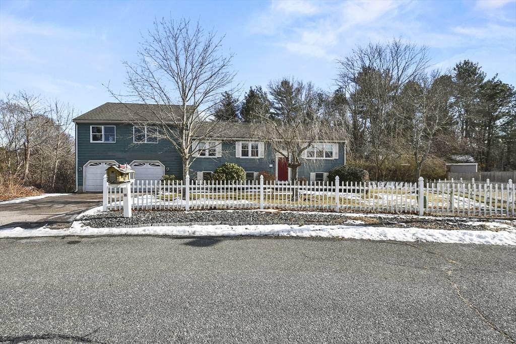 Bridgewater, MA 02324,16 Acorn Circle