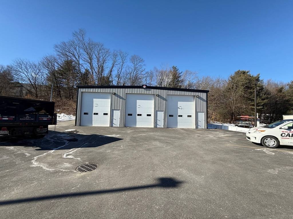 Clinton, MA 01510,1042 Main St #1