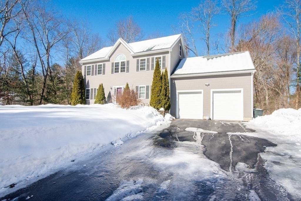 North Andover, MA 01845,61 Granville Lane